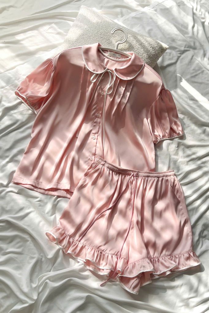 Đồ bộ mặc nhà Freesize phom rộng FS Blushie Bow Set