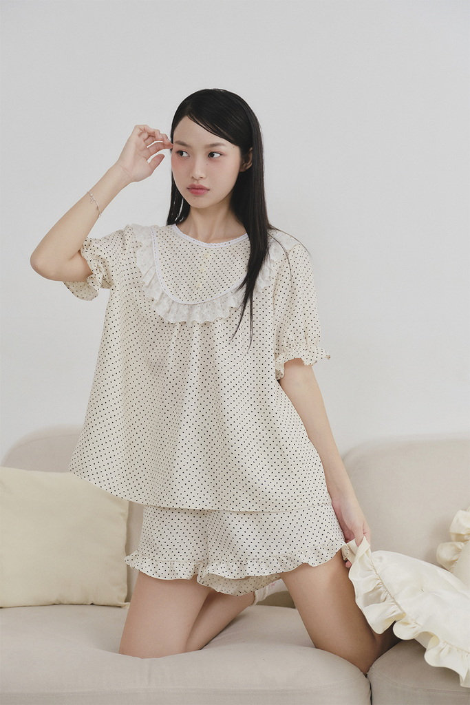 Đồ bộ mặc nhà Freesize phom rộng FS Amour Set in Creamy