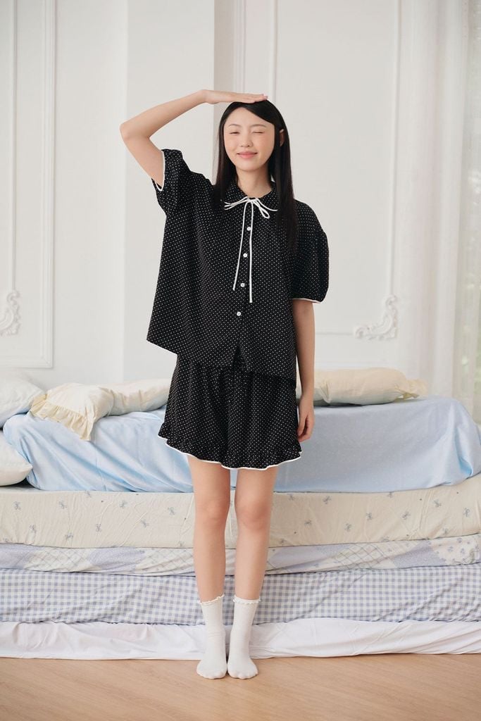 Đồ bộ mặc nhà Freesize phom rộng FS Dottie Bow Set