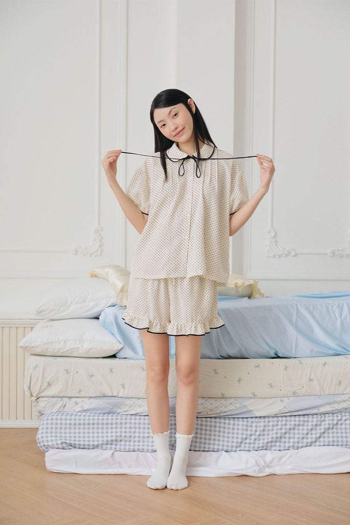 Đồ bộ mặc nhà Freesize phom rộng FS Dottie Bow Set