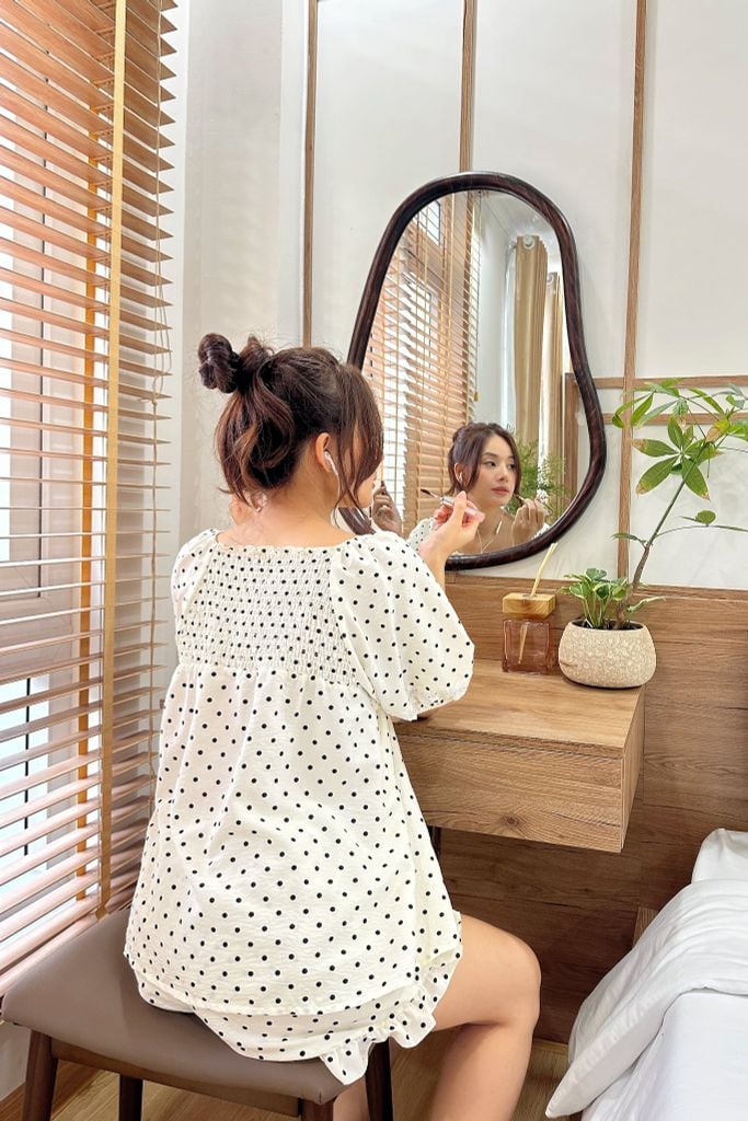Đồ bộ mặc nhà Freesize phom rộng FS Polka Set