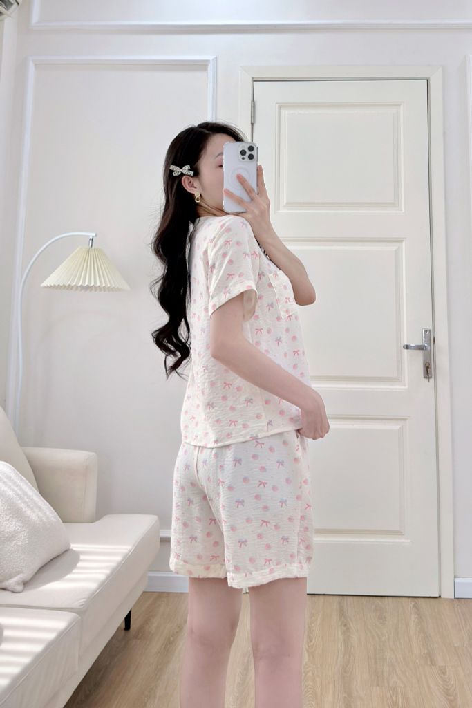 Pijama ngắn cổ V Vie Cream Py Set
