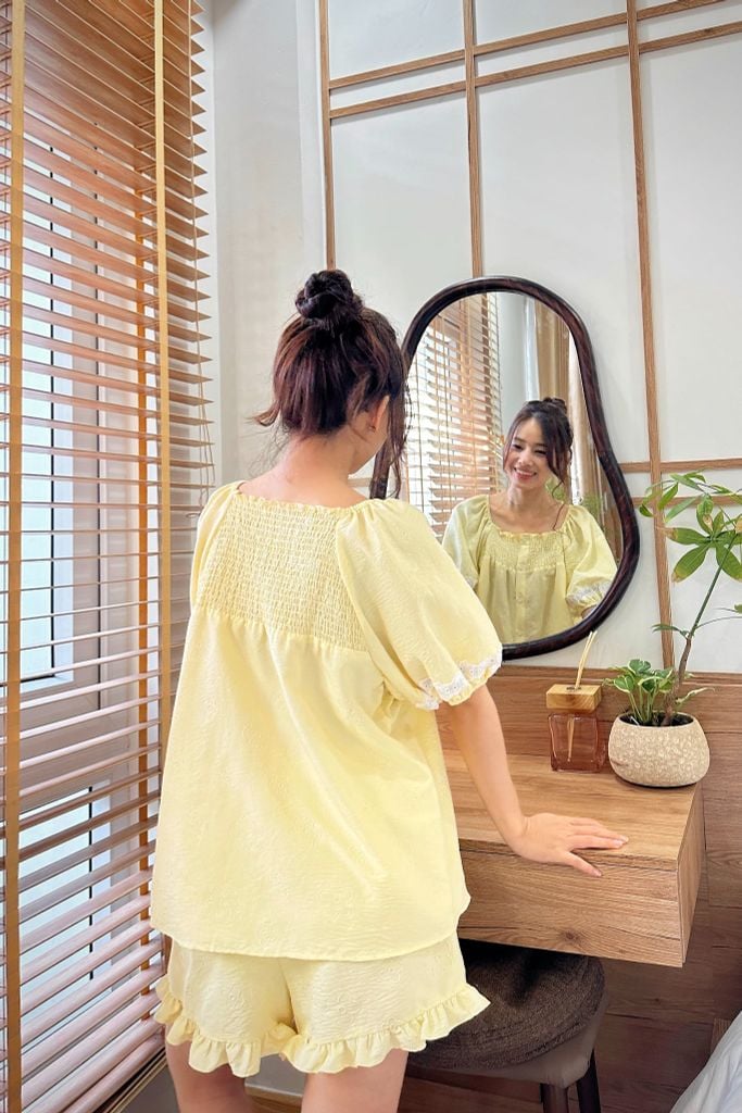 Đồ bộ mặc nhà Freesize phom rộng FS Polka Set in Yellow