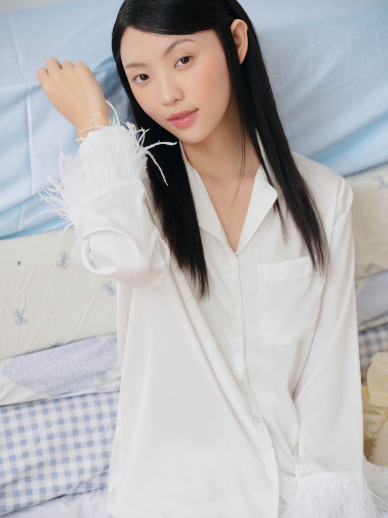 Pijama dài tay lụa trơn Audrey Long Sleeve Set in White