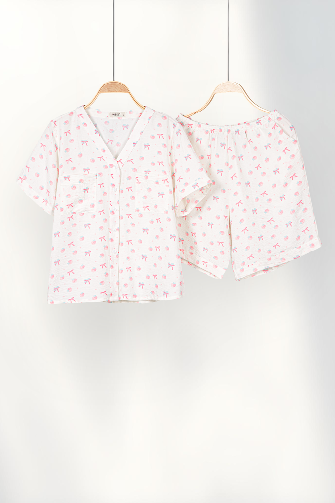 Pijama ngắn cổ V Vie Cream Py Set