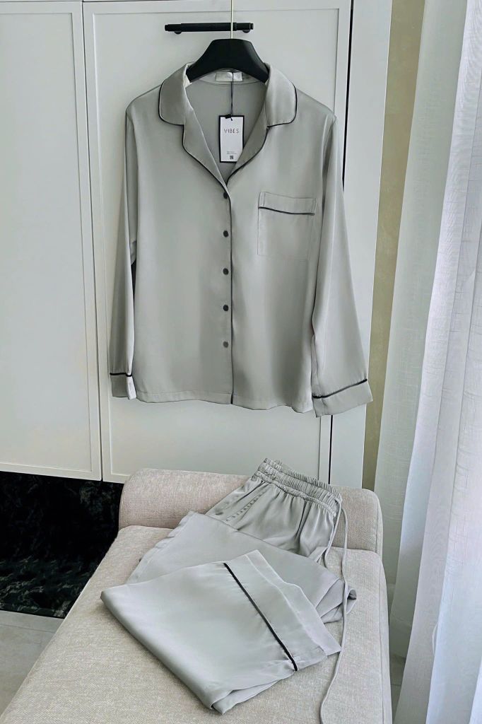 Pijama dài tay lụa trơn xám Moon Long Sleeve Set
