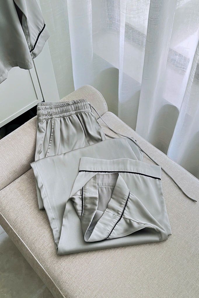 Pijama dài tay lụa trơn xám Moon Long Sleeve Set