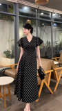 Đầm xòe cổ V chấm bi dáng midi