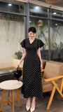 Đầm xòe cổ V chấm bi dáng midi
