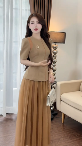 Set áo peplum ngắn tay chân váy lưới xòe