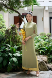 Áo dài ôm lụa