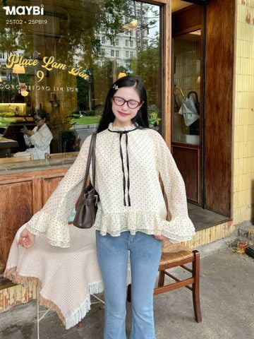 Áo voan tơ bèo chấm bi tay loe dài