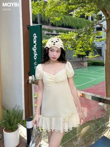 Đầm suông phối bèo ngực nhún kiểu dáng mini