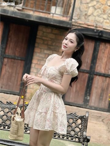 Đầm hoa xòe tay ngắn phồng dáng mini