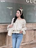Áo bẹt vai chấm bi