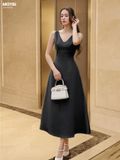 Đầm xòe phi 2 da cổ xẻ V dáng midi