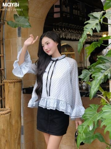 Áo voan tơ bèo chấm bi tay loe dài