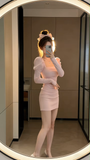 Đầm ôm cổ vuông dài tay dáng mini