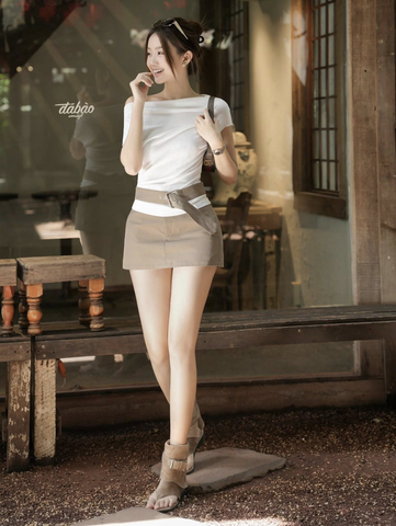 Set thun lệch vai chân váy A dáng mini