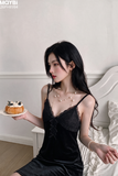 Váy ngủ lụa hai dây dáng dài phổi ren cúp ngực