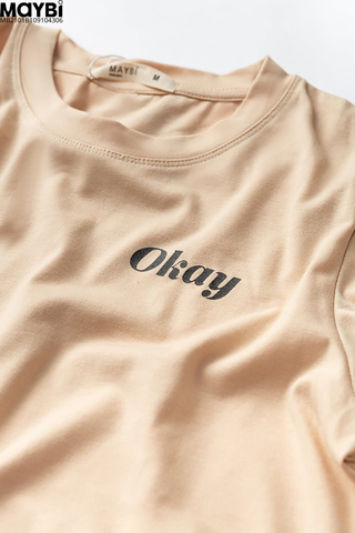 Áo form medium thun cotton be in chữ đen Okay