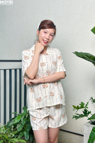 Bộ pyjama ngắn suông ngắn tay cotton nền kem họa tiết gấu nâu