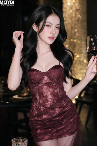 Đầm hai dây ôm phối voan