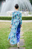 Áo dài ôm lụa