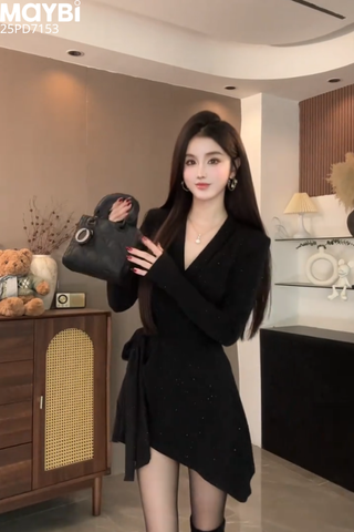 Đầm mini dài tay
