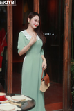 Áo dài ôm lụa xanh mint phối cổ ren trắng