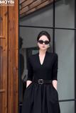 Đầm nhún xòe cổ V dài tay dáng midi