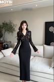 Đầm ôm dài tay phối ren dáng midi