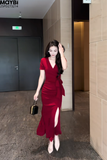 Đầm ôm cổ V thắt nơ eo dáng midi