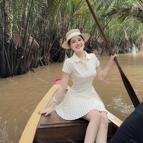 Đầm chấm bi xếp ly dáng mini