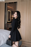 Đầm xòe dài tay gài nút cổ V dáng mini