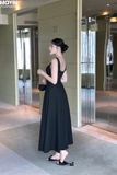 Đầm xòe cổ U dây bản dáng maxi đen