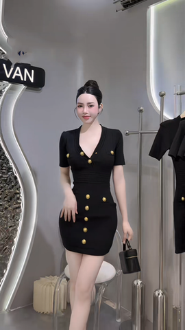 Đầm dệt kim ôm ngắn tay phối nút dáng mini
