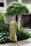Áo dài ôm lụa