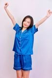 Bộ pyjama ngắn suông lụa tay ngắn viền