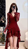 Đầm xòe dài tay phối ren