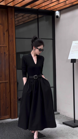 Đầm nhún xòe cổ V dài tay dáng midi