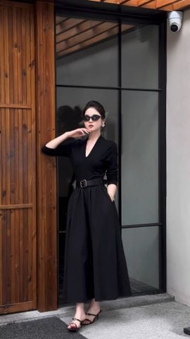 Đầm nhún xòe cổ V dài tay dáng midi