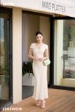 Đầm ôm lụa cổ V dáng midi