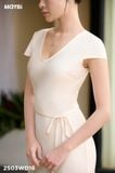 Đầm ôm lụa cổ V dáng midi