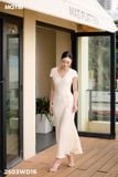 Đầm ôm lụa cổ V dáng midi