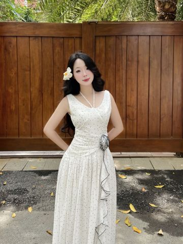 Đầm xòe cổ V xẻ tà dáng maxi