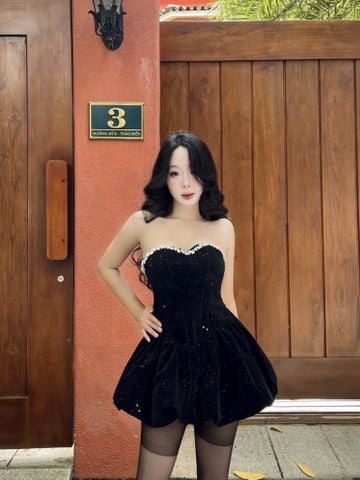 Đầm quây đính đá dáng mini