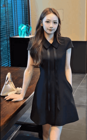 Đầm mini ngắn tay