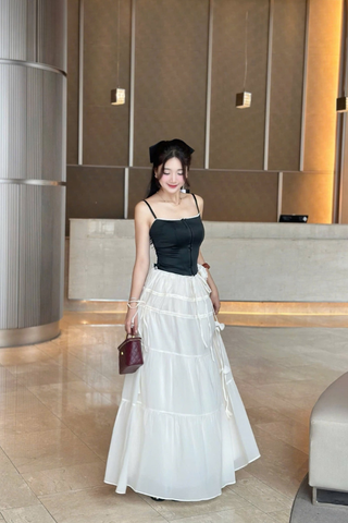 Set áo hai dây ôm đen kèm chân váy rút dây dáng maxi