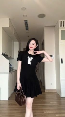 Đầm xòe ngắn tay phối nơ dáng mini